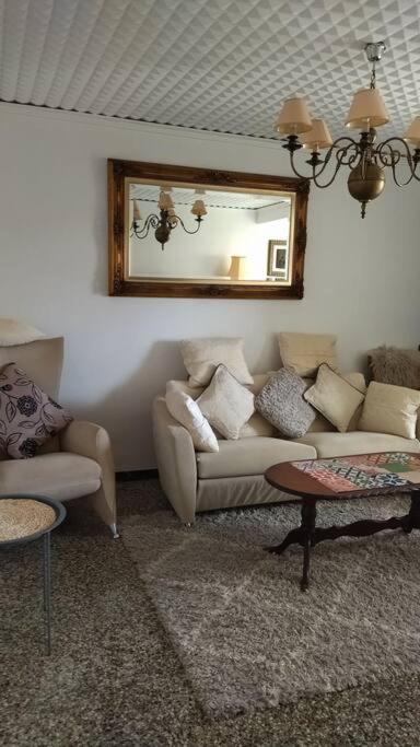 Charming Three Bedroom Apartment In Alcoi المظهر الخارجي الصورة