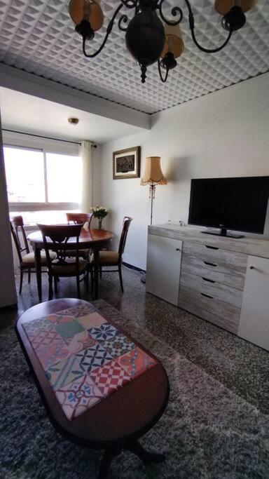 Charming Three Bedroom Apartment In Alcoi المظهر الخارجي الصورة